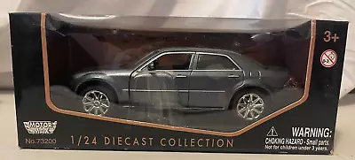 Motor Max 2005 Chrysler 300C Hemi Car 73200 1:24 Scale Diecast Collector NIB • $50