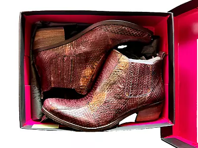 Vince Camuto Corral Snake Design Ankle Leather Boots Size 10 M - New • $124.99