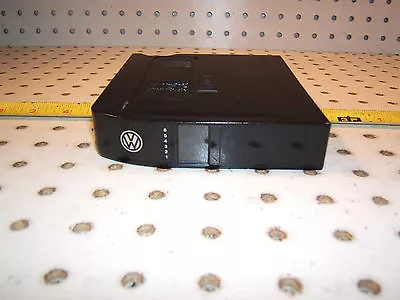 VW Jetta 96 In Trunk CD Changer ( READ ITEM DESCRIPTION ) 6CD 1 Magazine ONLY  • $55