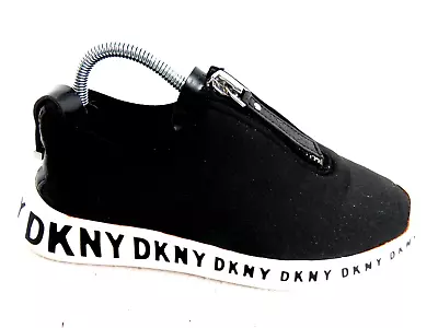 DKNY SHOES WOMENS SIZE 6M MELISSA SLIP ON SNEAKER W/ ZIPPER FLAT BLACK/WHITE • $19.75