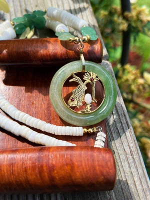 $25.80 • Buy Estate Vintage Chinese Shell Beads And Green Jade Necklace Pendant 18in