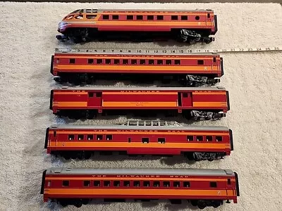 MTH   Milwaukee Road  5-Car  Electric Train Streamlined Passenger Set 18  Each  • $100