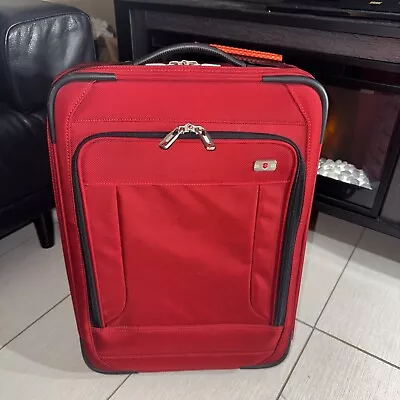 Victorinox Swiss Army Mobilizer 22 Expandable Wheeled Upright Style 34013X Red • $40