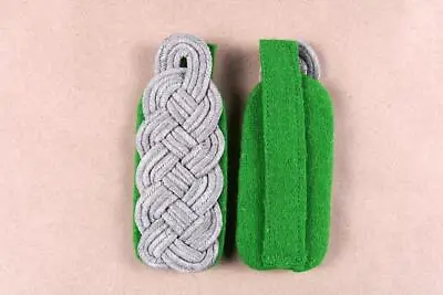 Ww2 German Army Officers Rank Epaulettes Shoulder Boards On Light Green Wool • $33.33