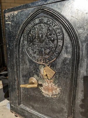 £350 • Buy Vintage Milner Safe 212 Patent