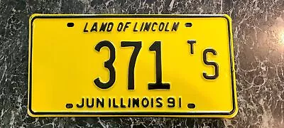 Illinois 1991 License Plate Low Number 371 • $14.99