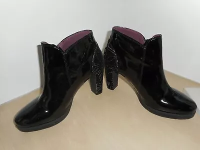 £34.99 • Buy Desigual Black 100% Patent Leather /silver Aztec Patterned Ankle Boots Size Uk 7