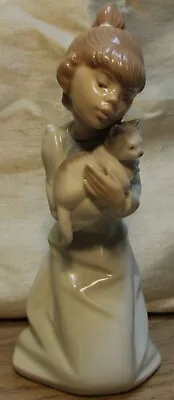 1989 Lladro 5712 Sleepy Girl & Cat 7  Porcelain Figurine Unique!  Used - Vg • $36