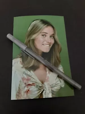 MAUREEN McCORMICK BITING LOWER LIP SEXY 4X6  GLOSSY COLOR  PHOTO BRAND NEW  • $4.99