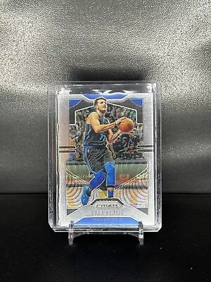 2019-20 Panini Prizm - Silver Prizm #75 Dallas Mavericks • $4