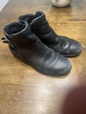 GUC Zara Girls Black Zipper Buckle Boots Size 1 (EU 32) • $11.77