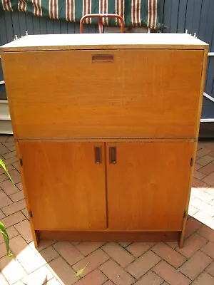 VINTAGE  RETRO  DRINKS CABINET  1970s EAMES STYLE . • $99.99