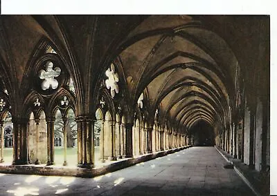 Wiltshire Postcard - Salisbury Cathedral - The Cloisters Walk - Ref ZZ4960 • £1.50