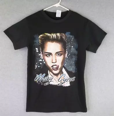 Miley Cyrus Shirt Adult Small Black Music Bangerz Tour 2014 Icona Pop Tee Mens • $17.78