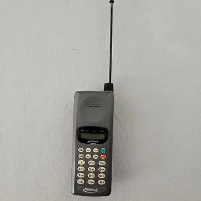 Motorola For Ameritech 1990s Brick Phone 76488WANBA Untested Theater Prop • $74.99