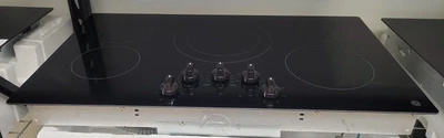 $724.99 • Buy BRAND NEW GE JP3036DLBB Black 36  Built-In Electric Cooktop
