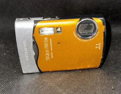 Olympus Stylus 790 SW 7.1MP Waterproof Digital Camera - Orange  W/ Charger • $22.49