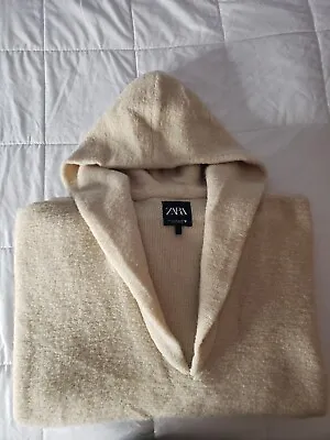 $37.75 • Buy ZARA Long Cape KNIT Poncho  HOODED Size M Coat Pre-owned 