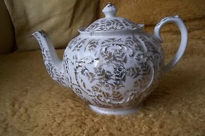 RARE  1950s    SADLER   WHITE & GOLD TEAPOT 9  LONG 6  TALL & WIDE • £4.99