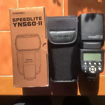 YONGNUO Digital Speedlite YN560 II Camera Flash With Case New DSLR Accessory UK • £80