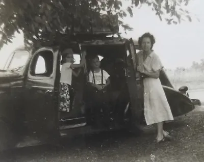 Snapshot Photo Children In Car With Suicide Doors Luggage Rack Vintage • $6