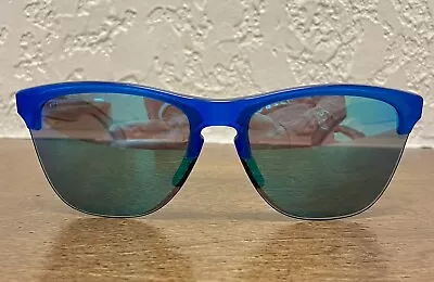 Oakley Frogskins Lite • $75