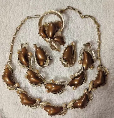 Coro Brown Thermoset Necklace Bracelet Brooch & Clip Earrings Set Read • $12