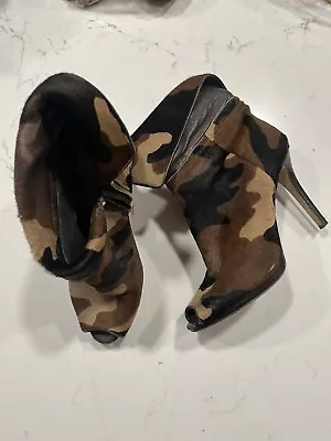 Michael Kors Kendra Calf-Hair Bootie Camo Print Women's 8.5 M Heels • $95