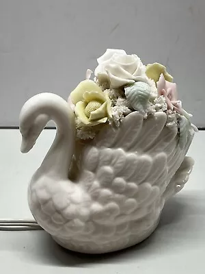 I. W. Rice & Co Porcelain Swan With Bouquet Of Flowers Night Light Lamp Vintage • $22.99