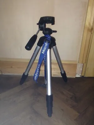 Manfrotto 390 Junior Tripod • £25