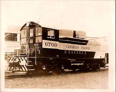 Canadian Pacific Railway Diesel Engine 6700 Yard Switcher G.M. 800 HP Photo 8x10 • $5.95