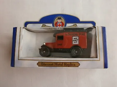 Oxford Diecast Model Red Sunday Post • $7.39