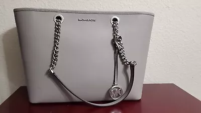 NWT Michael Kors Shania Large EW Chain Saffiano Leather Tote - Pearl Grey • $125