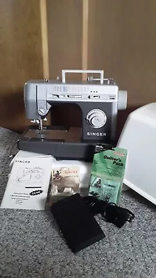 NEW Singer CG-590  Sewing Machine SERGER QUILTER CASE LeatherDenim 18 Stitches • $395