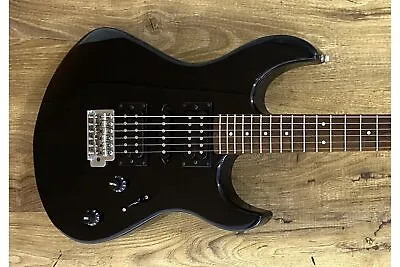 Yamaha ERG121 Gigmaker Electric Guitar - Black • £129