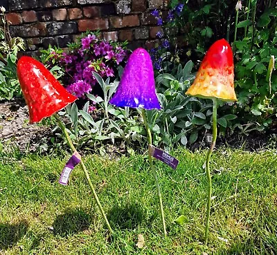 Set Of 3 Small Mushroom Toadstools 49cm Garden Stakes  Outdoor Lawn Decor New • £19.99
