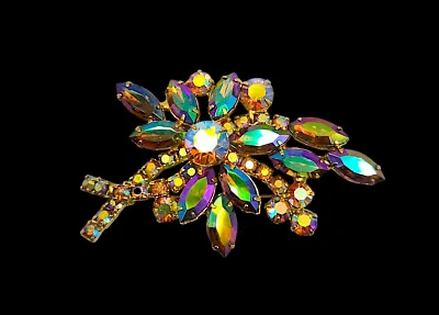Weiss VTG Jewelry Brooch Aurora Borealis Designer Signed Stunning Unique • $60