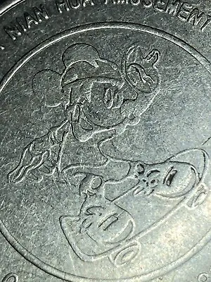 RARE MICKEY MOUSE SKATEBOARDING DONALD DUCK BASKETBALL AMUSEMENT TOKEN #bz1 • $19.52