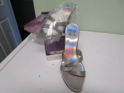 Mootsies Tootsies Silver Satin Sandal No Back Size Women’s USA Size 8M • $20