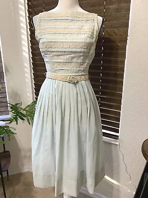 Vintage L’aiglon Parisian Dress Mint Green Pleated Belted Crochet Lace Small • $85