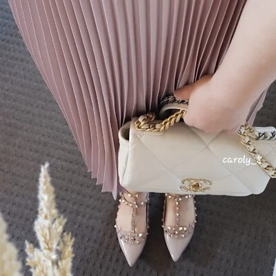 $8350 • Buy CHANEL 21C Small Light Beige Lambskin 19 Bag Full Set W/ Receipt & Bag Insert