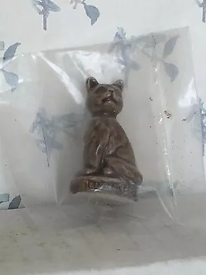 Red Rose Tea Wade Porcelain Whimsies - Pet Shop Cat • $4