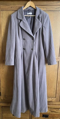£35 • Buy Women Maxi Coat Size 14