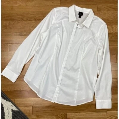 $12.99 • Buy New Zara Slim Fit Classic White Blouse Womens Small Long Sleeve Button Front $50