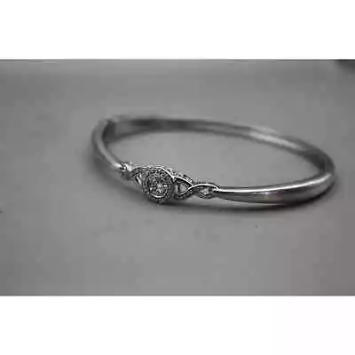 1/15 Ct Tw Diamond Sterling Silver Twisted Bangle With Moving Halo Center • $49.99