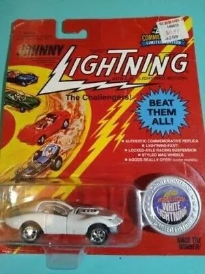 Johnny Lightning Limited Edition White Custom Mako Shark Series 2 # 114 - 08118 • $6