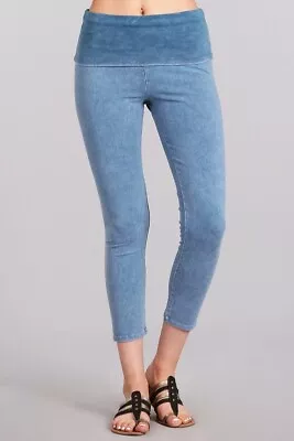 Chatoyant Mineral Wash Fold Over Waist Capris Lt. Denim Small • £51.57