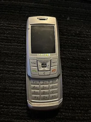 Samsung SGH E250 - Mobile Phone Cracked Lcd So Can’t Test • £5.99