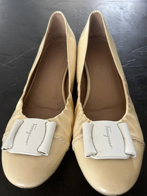 Salvatore Ferragamo Size 9 Ballet Flats • $105