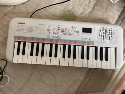 Yamaha Electronic Keyboard 37 Mini Keys PSS-E30 Remie White  Quiz Mode • $119.31
